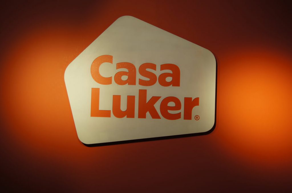 basa_web_proyecto_casa_luker_calle_13_1